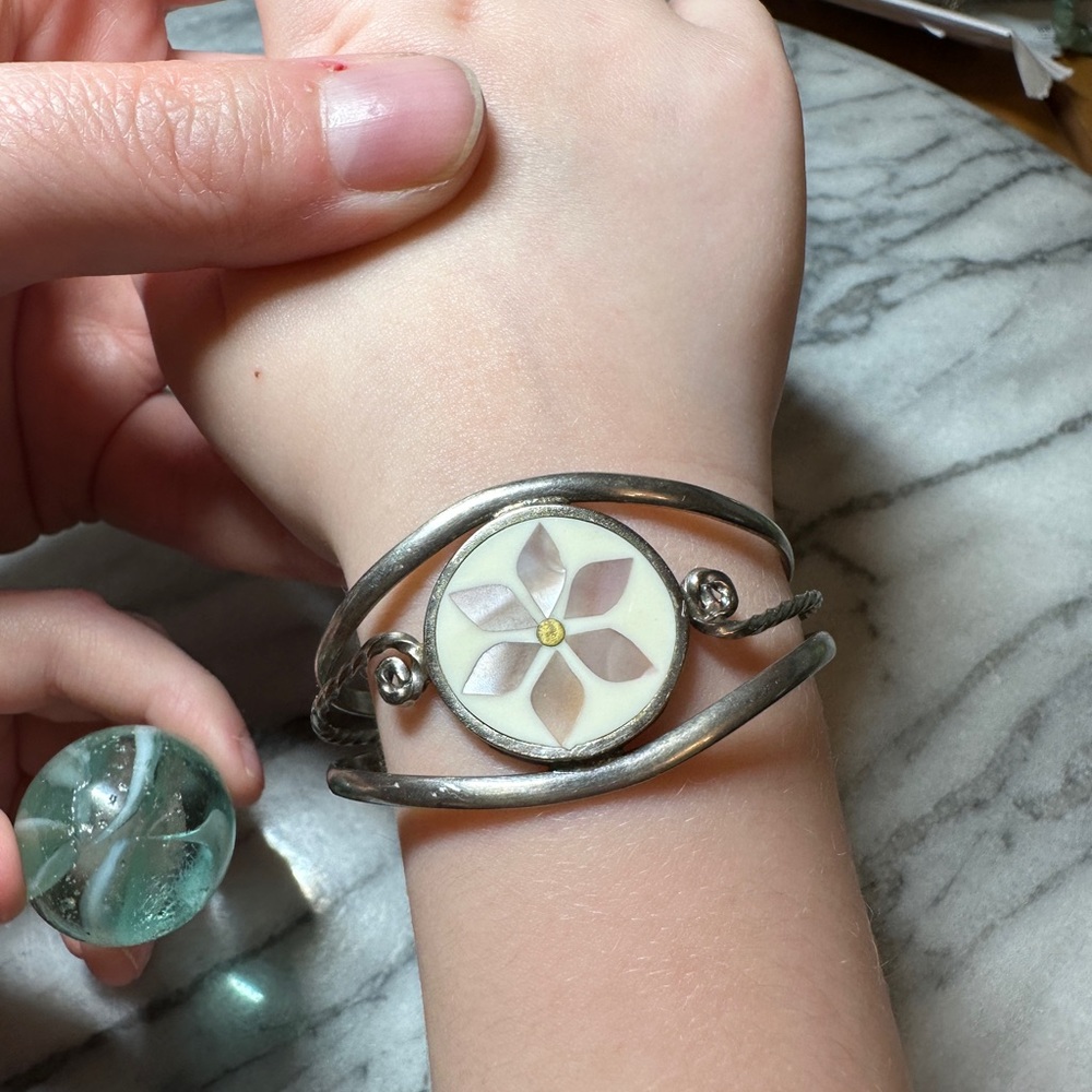 Vintage Mexico Alpaca Mother of Pearl Inlay Flower Little Girls Bracelet
